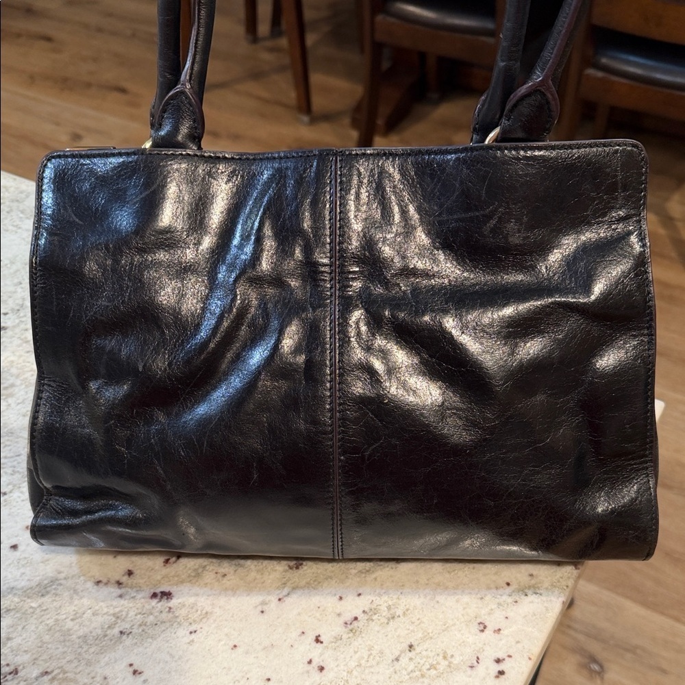 ANTONIO MELANI Elegant Black Leather Handbag - Picture 2 of 8